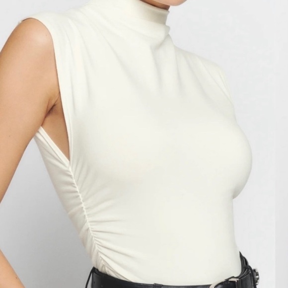 Reformation // Lindy Knit Top - Picture 1 of 4